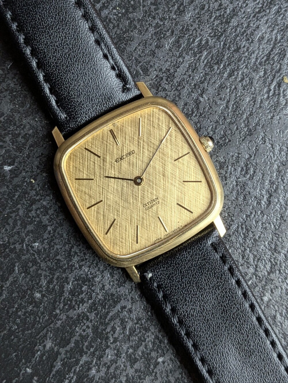 Citizen Exceed Black Leather Men's Watch Strap with Gold-Tone Case Vintage